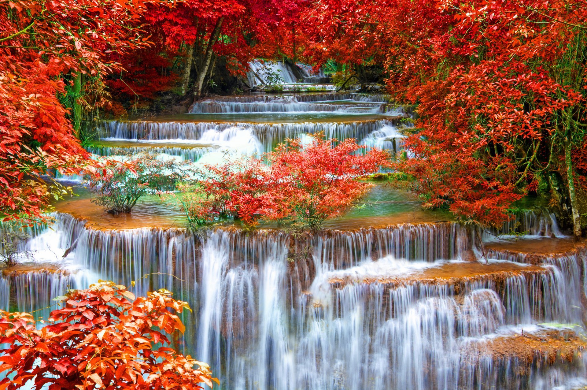 Картинки осенний водопад фото